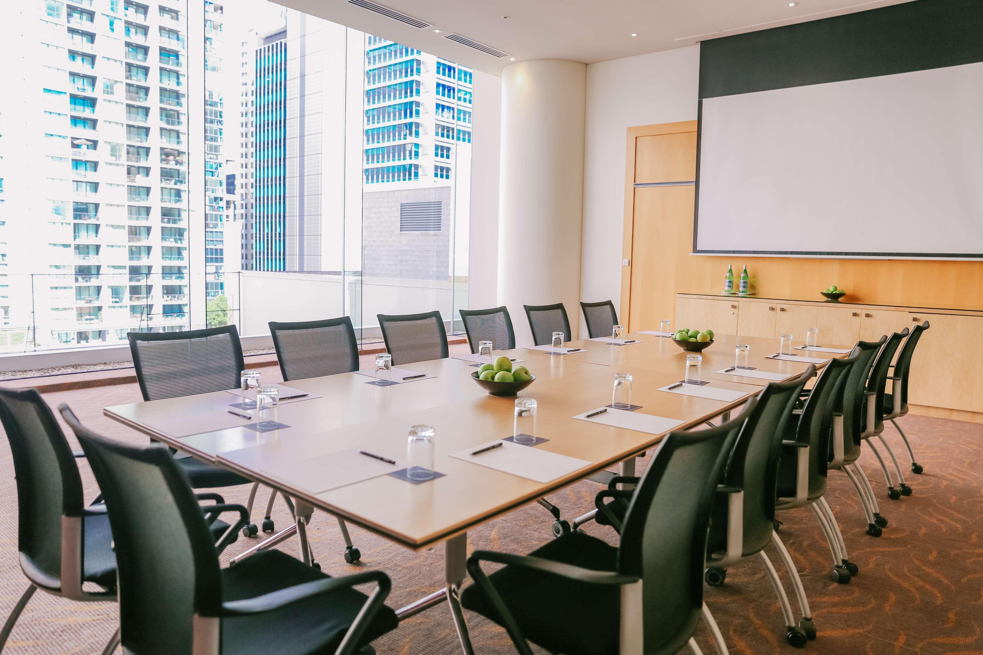 Intercontinental Brisbane By Ihg Buitenkant foto A meeting room