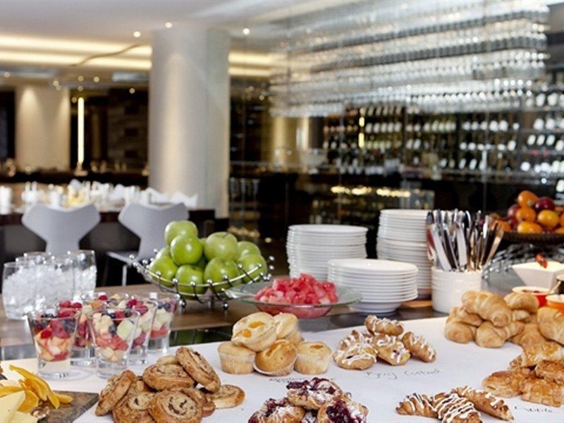 Intercontinental Brisbane By Ihg Buitenkant foto A buffet